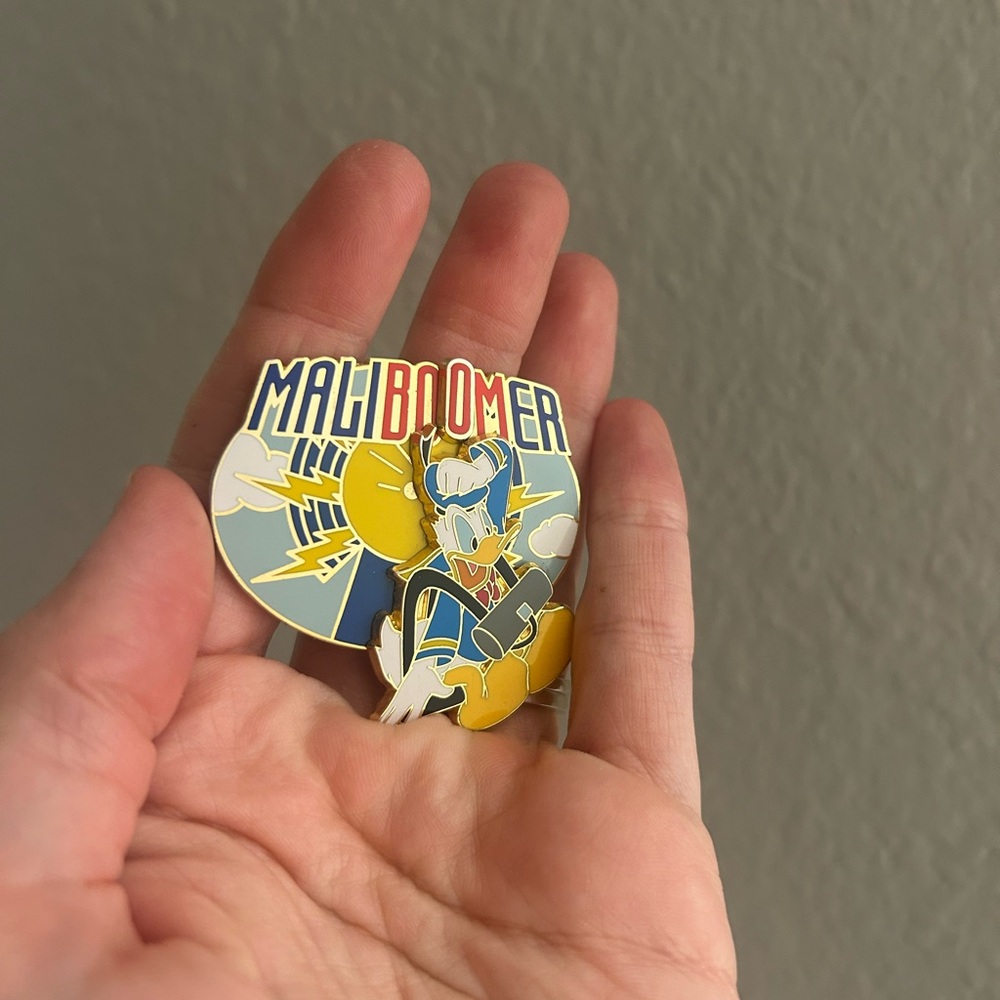 Vintage 2003 Maliboomer Donald Duck Disneyland Pin